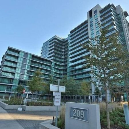 Lake View Apartment W/Parking! Toronto Ngoại thất bức ảnh